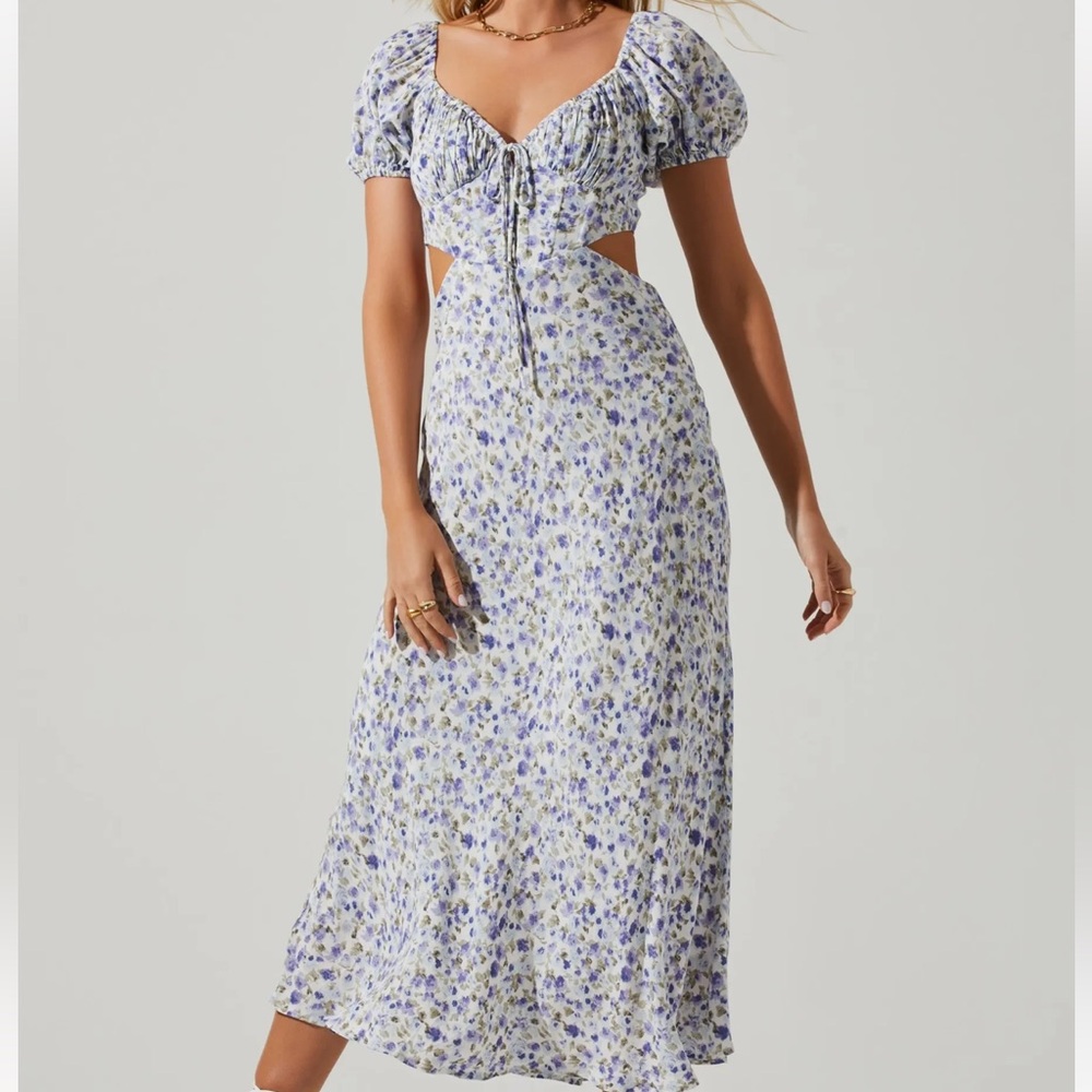 Astr Posie Floral Cutout Puff Sleeve Midi Dress